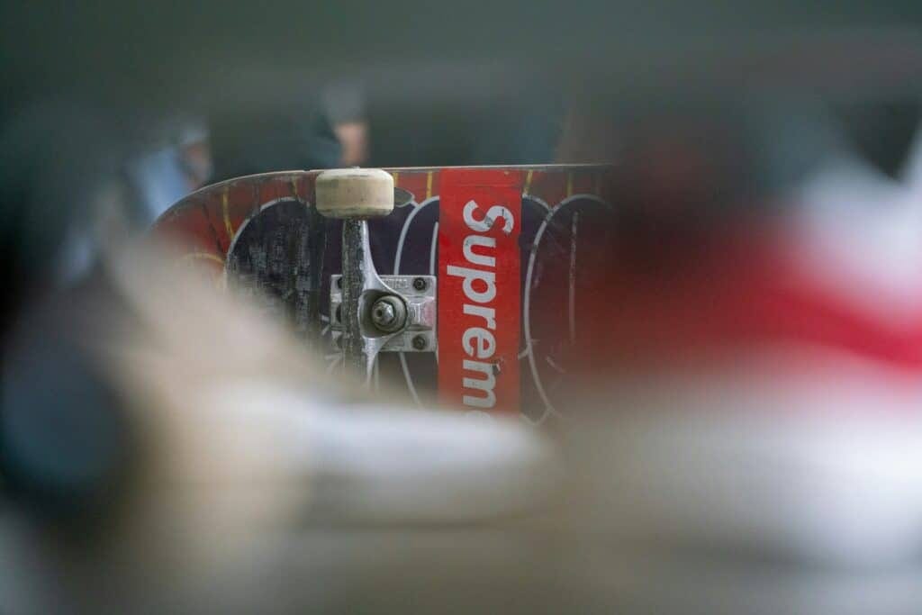 Skate Supreme avec tucks et roues